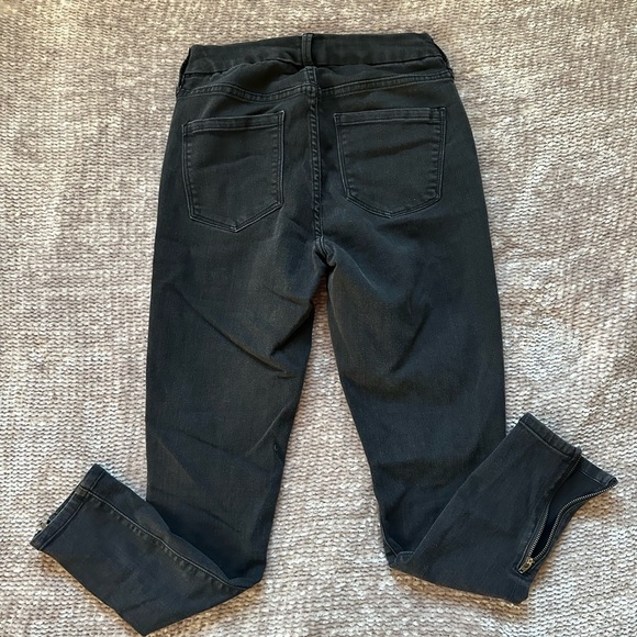 Mid Rise Ankle Skinny - Picture 2 of 5